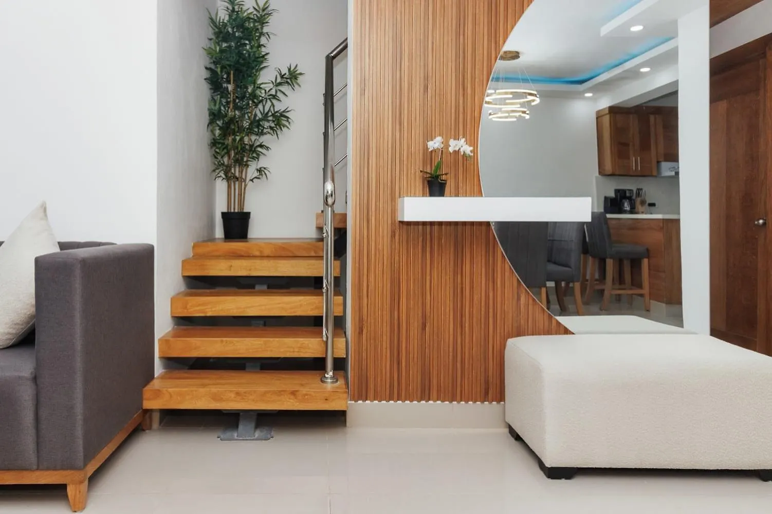 Modern Luxury Apt W Outdoor Jacuzzi Сантьяго-де-лос-Кабальерос